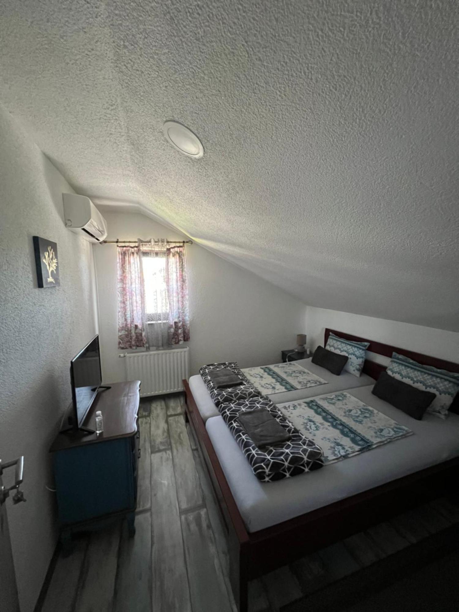 Prenociste-Sobe-Rooms-Aman Біхач Екстер'єр фото