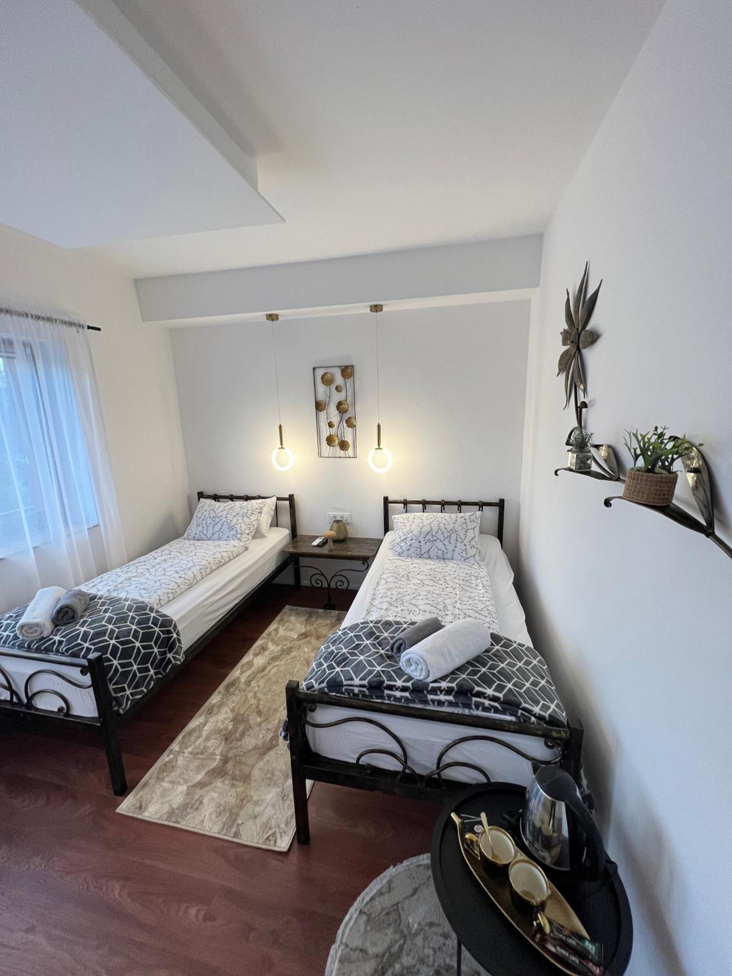 Prenociste-Sobe-Rooms-Aman Біхач Екстер'єр фото